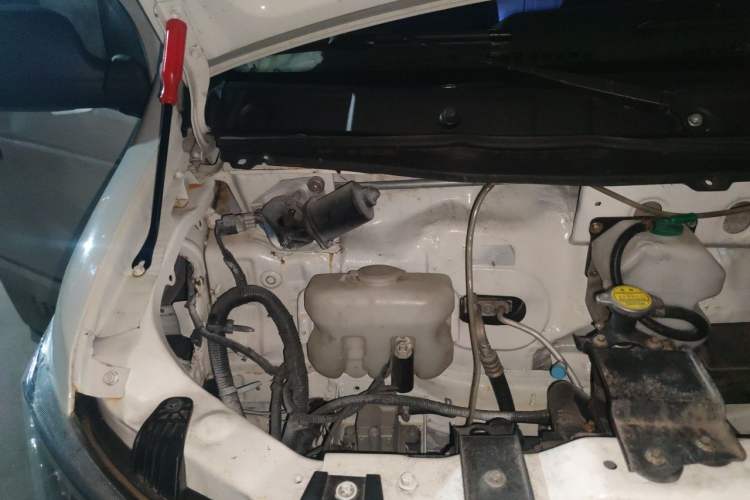 Used New Gonow Shuailing 2022 Standard Range with 41.64 kWh Lishen Power Engine Bay Right
