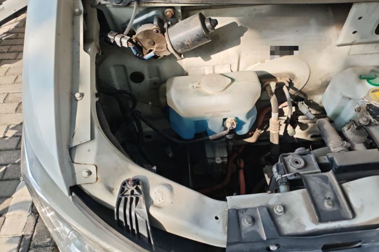 Used New Gonow Shuailing 2022 Standard Range with 41.64 kWh Lishen Power Engine Bay Right