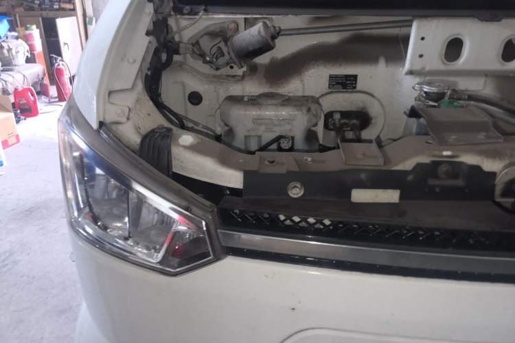 Used New Gonow Shuailing 2022 Standard Range with 41.64 kWh Lishen Power Engine Bay Right