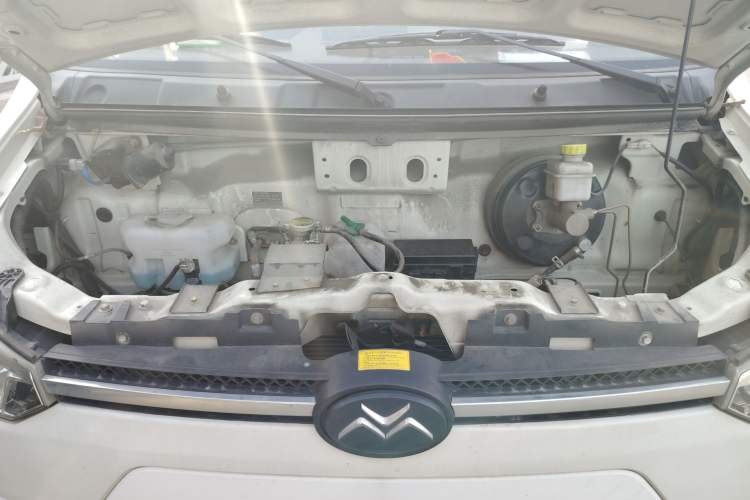 Used New Gonow Shuailing 2022 Standard Range with 41.64 kWh Lishen Power Engine Bay