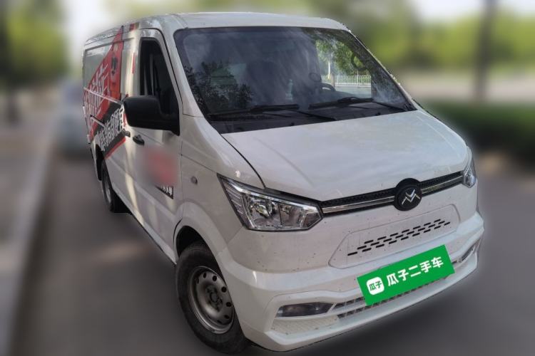 Used New Gonow Shuailing 2022 Standard Range with 41.64 kWh Lishen Power Front Right 45 Deg
