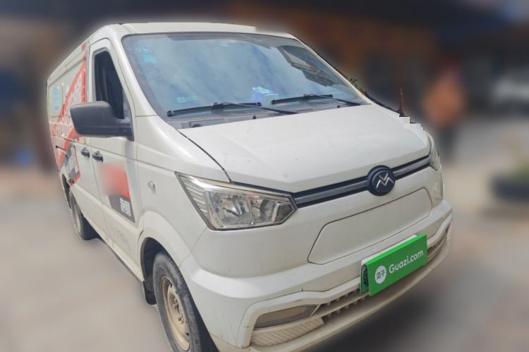 Used New Gonow Shuailing 2022 Standard Range with 41.64 kWh Lishen Power Front Right 45 Deg