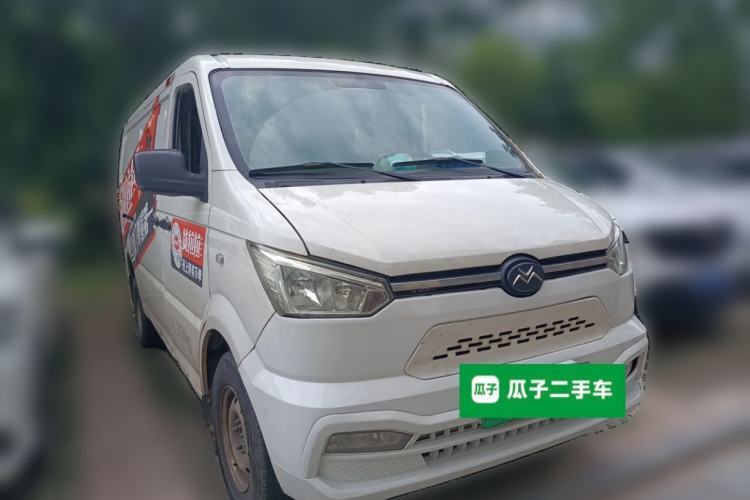 Used New Gonow Shuailing 2022 Standard Range with 41.64 kWh Lishen Power Front Right 45 Deg