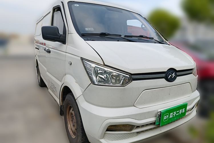 Used New Gonow Shuailing 2022 Long-Range Version 49.92 kWh Front Right 45 Deg