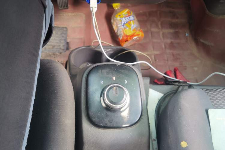 Used New Gonow Shuailing 2022 Standard Range with 41.64 kWh Lishen Power Gear Lever