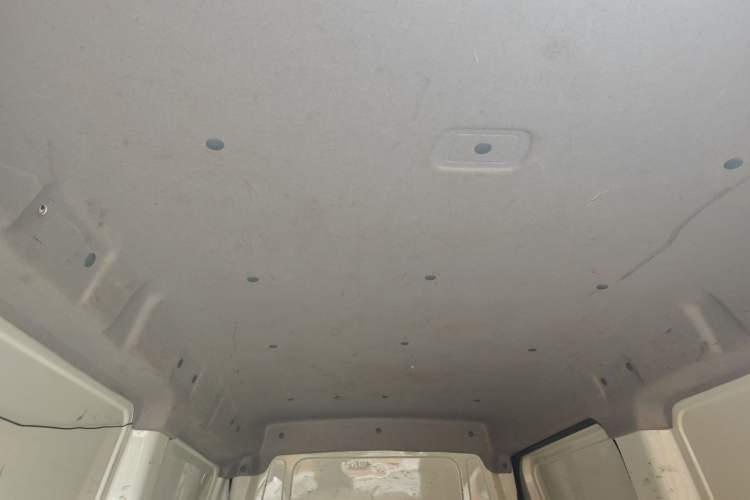 Used New Gonow Shuailing 2022 Standard Range with 41.64 kWh Lishen Power Headliner