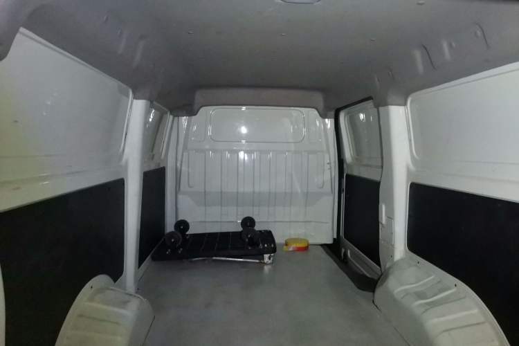 Used New Gonow Shuailing 2022 Standard Range 41.93 kWh Tianjin Hengtian Headliner
