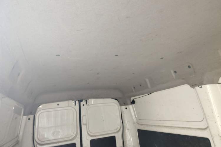 Used New Gonow Shuailing 2022 Standard Range with 41.64 kWh Lishen Power Headliner