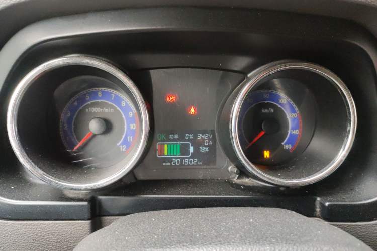 Used New Gonow Shuailing 2022 Standard Range with 41.64 kWh Lishen Power Instrument Cluster