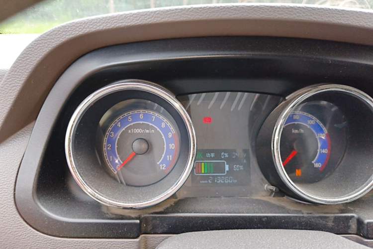 Used New Gonow Shuailing 2022 Long-Range Version 49.92 kWh Instrument Cluster