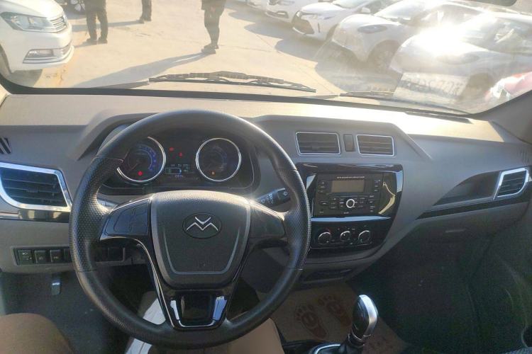 Used New Gonow Shuailing 2022 Standard Range with 41.64 kWh Lishen Power Interior 1