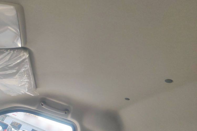 Used New Gonow Shuailing 2022 Standard Range with 41.64 kWh Lishen Power Interior 4