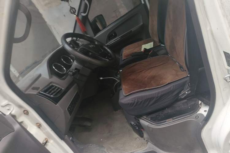 Used New Gonow Shuailing 2022 Standard Range with 41.64 kWh Lishen Power Left Front Seat