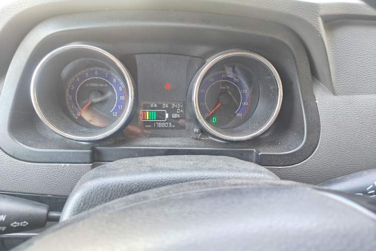 Used New Gonow Shuailing 2022 Standard Range with 41.64 kWh Lishen Power Odometer Close Up