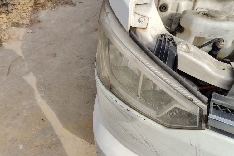 Used New Gonow Shuailing 2022 Standard Range with 41.64 kWh Lishen Power Right Front Headlight