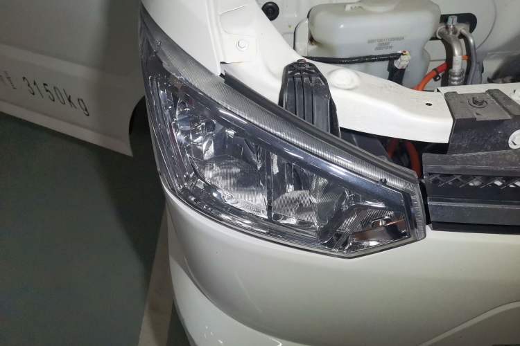 Used New Gonow Shuailing 2022 Standard Range 41.93 kWh Tianjin Hengtian Right Front Headlight