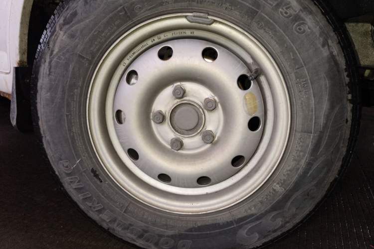 Used New Gonow Shuailing 2022 Standard Range with 41.64 kWh Lishen Power Right Front Wheel Hub