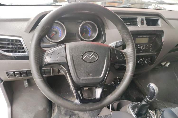 Used New Gonow Shuailing 2022 Standard Range with 41.64 kWh Lishen Power Steering Wheel