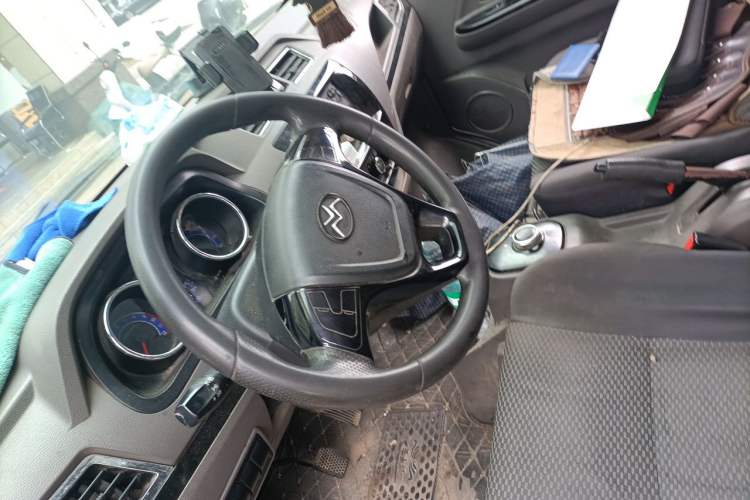 Used New Gonow Shuailing 2022 Standard Range with 41.64 kWh Lishen Power Steering Wheel