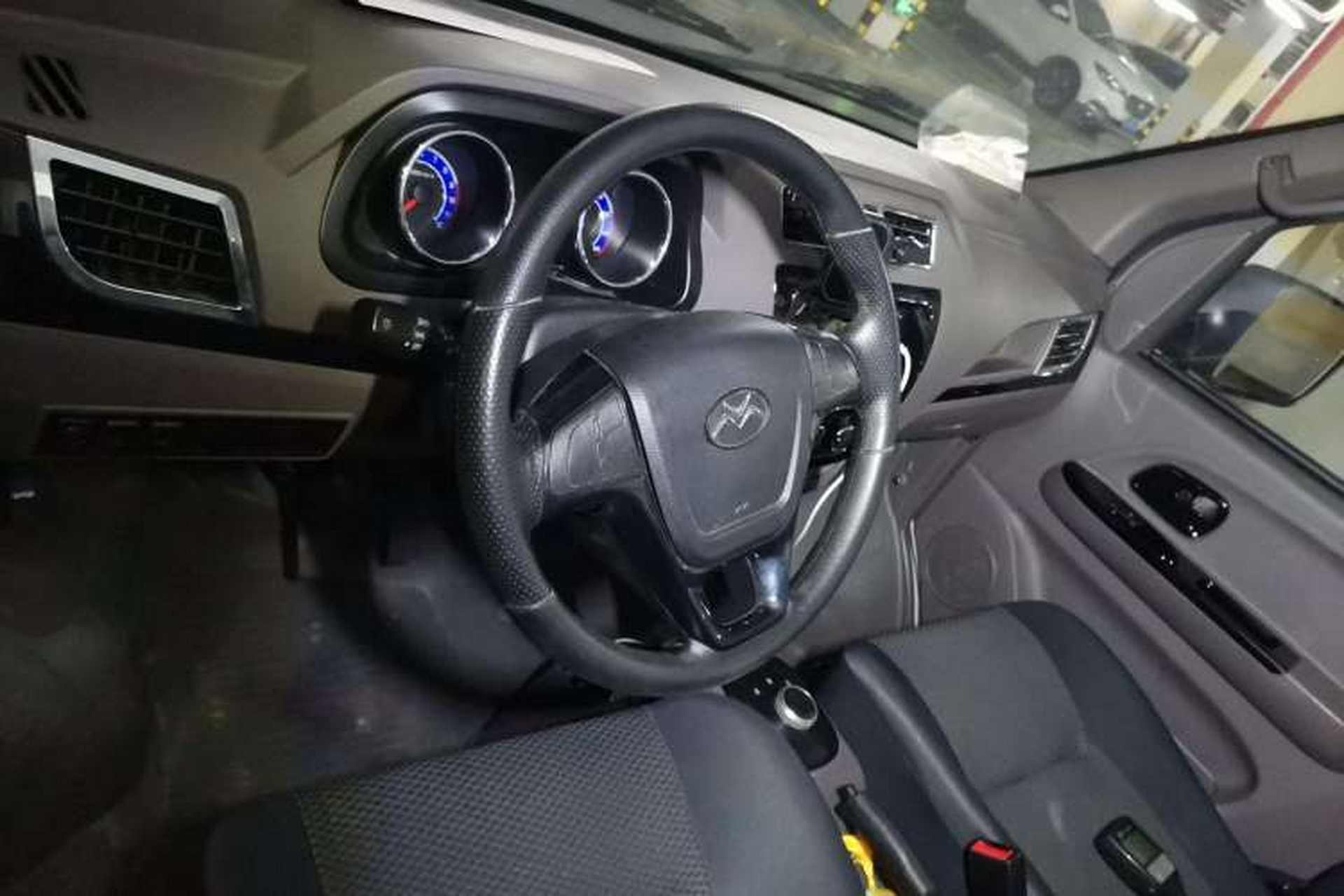 Used New Gonow Shuailing 2022 Standard Range 41.93 kWh Tianjin Hengtian Steering Wheel