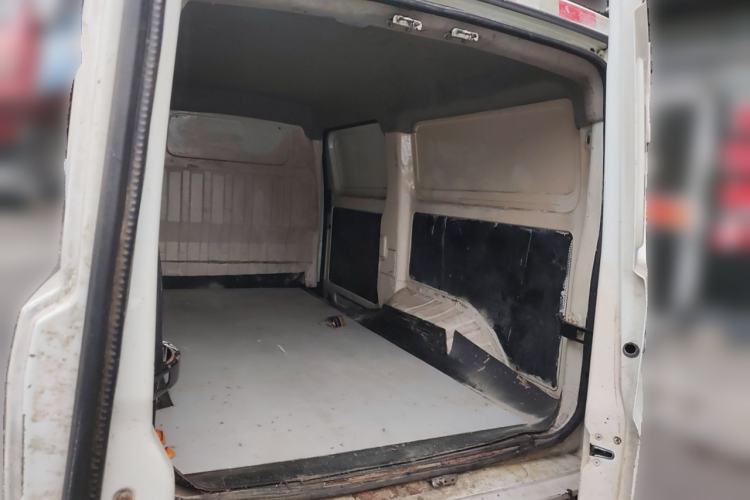 Used New Gonow Shuailing 2022 Standard Range with 41.64 kWh Lishen Power Trunk