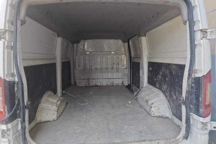 Used New Gonow Shuailing 2022 Standard Range with 41.64 kWh Lishen Power Trunk