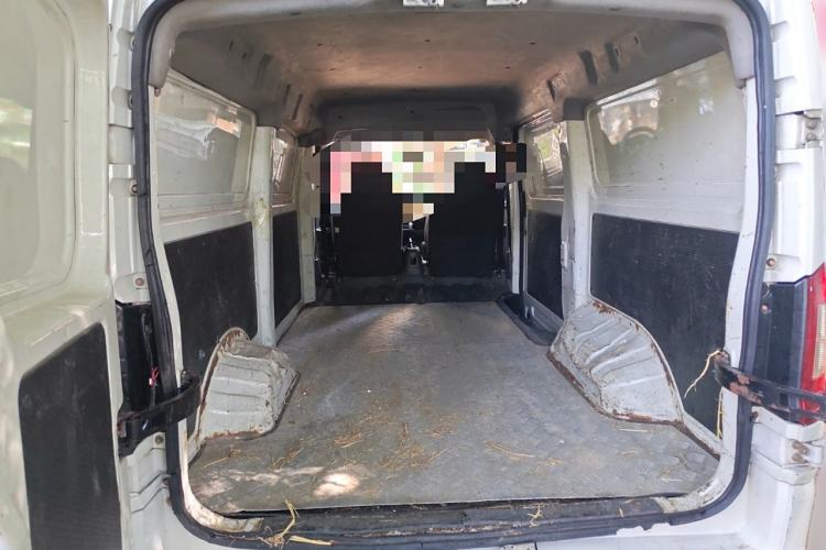 Used New Gonow Shuailing 2022 Standard Range with 41.64 kWh Lishen Power Trunk