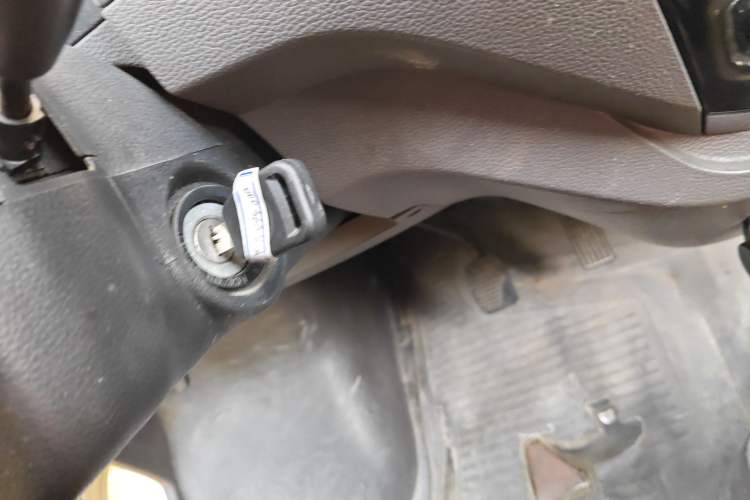 Used New Gonow Shuailing 2022 Standard Range with 41.64 kWh Lishen Power Vehicle Key