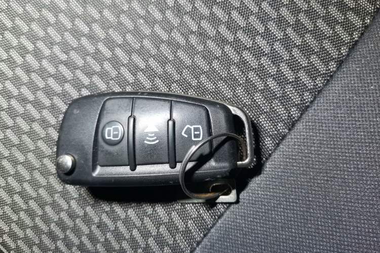 Used New Gonow Shuailing 2022 Standard Range 41.93 kWh Tianjin Hengtian Vehicle Key