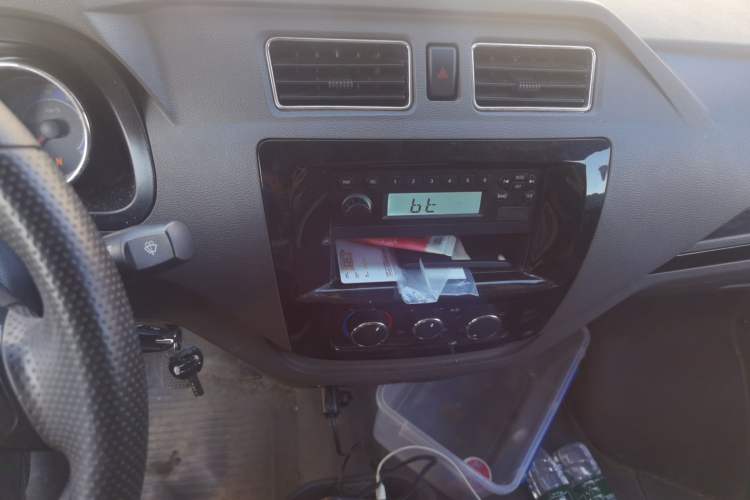 Used New Gonow Shuailing 2023 Standard Range with 41.64 kWh Lishen Power Audio And AC Panel