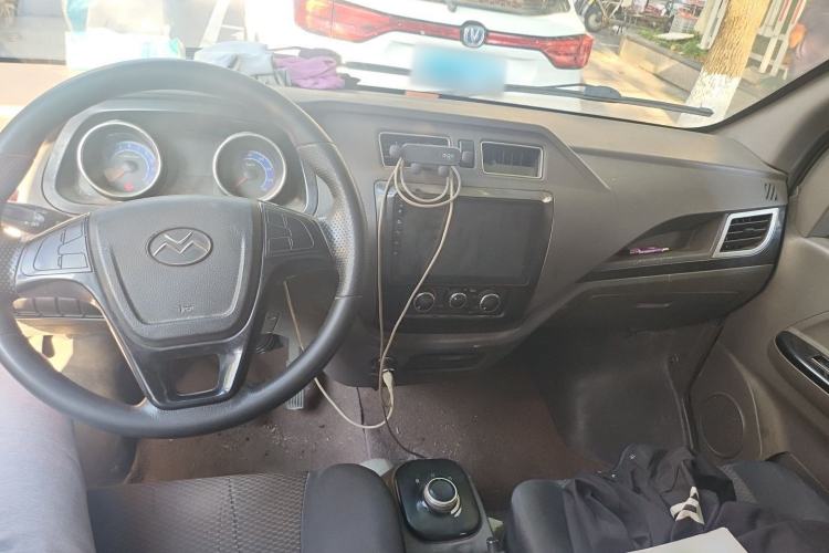 Used New Gonow Shuailing 2023 Standard Range with 41.64 kWh Lishen Power Center Console