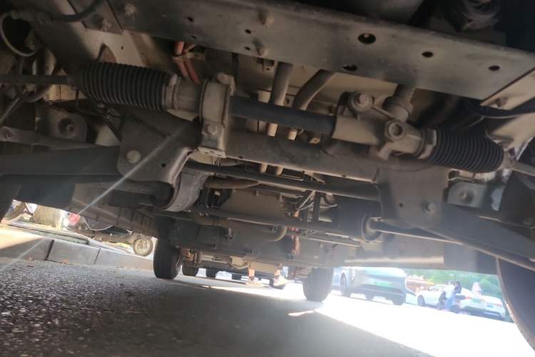 Used New Gonow Shuailing 2023 Standard Range with 41.64 kWh Lishen Power Chassis Front