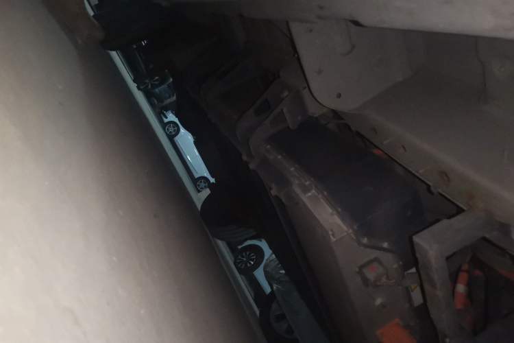 Used New Gonow Shuailing 2023 Standard Range 41.93 kWh Tianjin Hengtian Chassis Front Right