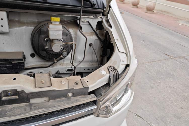 Used New Gonow Shuailing 2023 Standard Range with 41.64 kWh Lishen Power Engine Bay Left