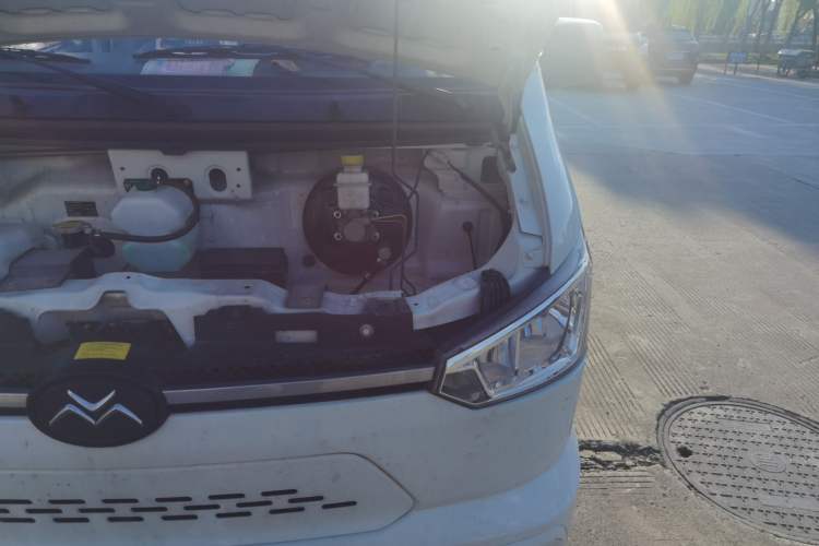 Used New Gonow Shuailing 2023 Standard Range with 41.64 kWh Lishen Power Engine Bay Left