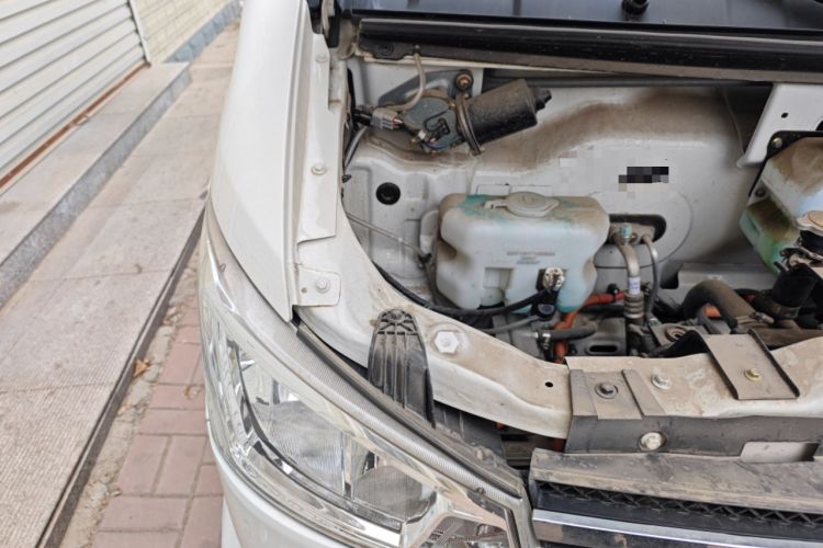 Used New Gonow Shuailing 2023 Standard Range with 41.64 kWh Lishen Power Engine Bay Right