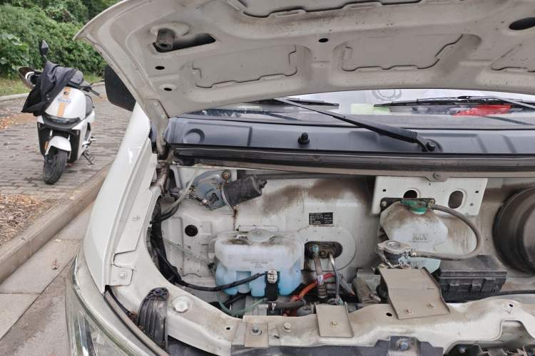 Used New Gonow Shuailing 2023 Standard Range with 41.64 kWh Lishen Power Engine Bay Right