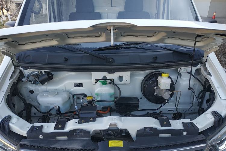 Used New Gonow Shuailing 2023 Standard Range with 41.64 kWh Lishen Power Engine Bay