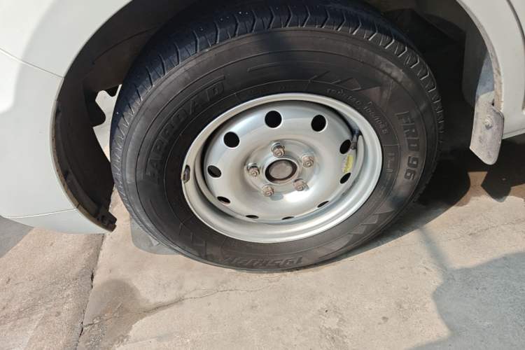Used New Gonow Shuailing 2023 Standard Range 41.93 kWh Tianjin Guoxuan Exterior 4