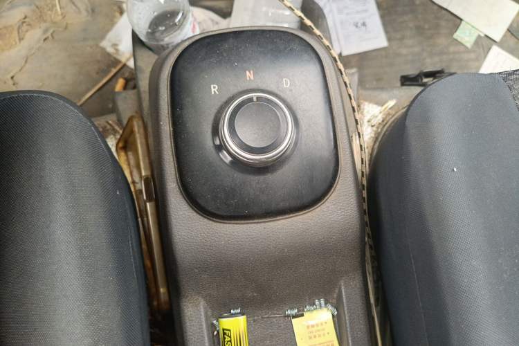 Used New Gonow Shuailing 2023 Standard Range 41.93 kWh Tianjin Guoxuan Gear Lever