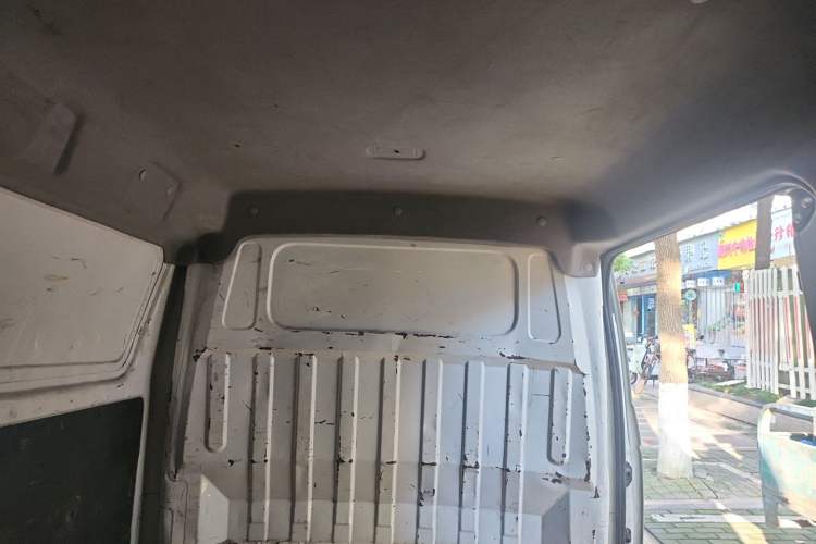 Used New Gonow Shuailing 2023 Standard Range with 41.64 kWh Lishen Power Headliner