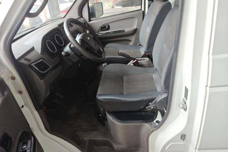 Used New Gonow Shuailing 2023 Standard Range 41.93 kWh Tianjin Guoxuan Left Front Seat