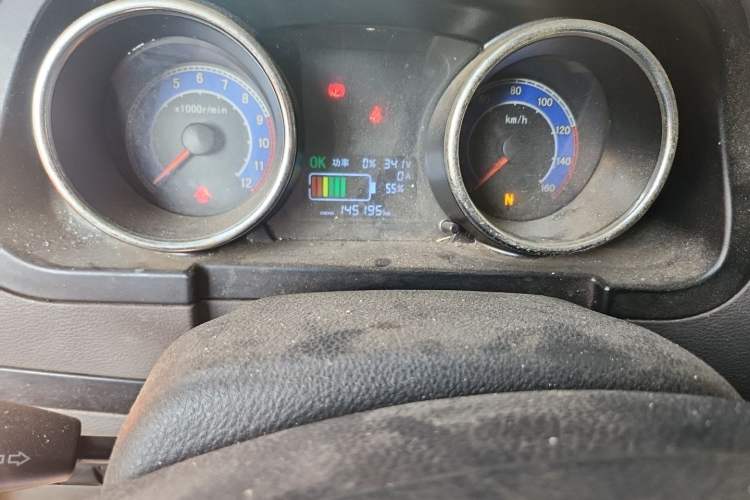 Used New Gonow Shuailing 2023 Standard Range with 41.64 kWh Lishen Power Odometer Close Up