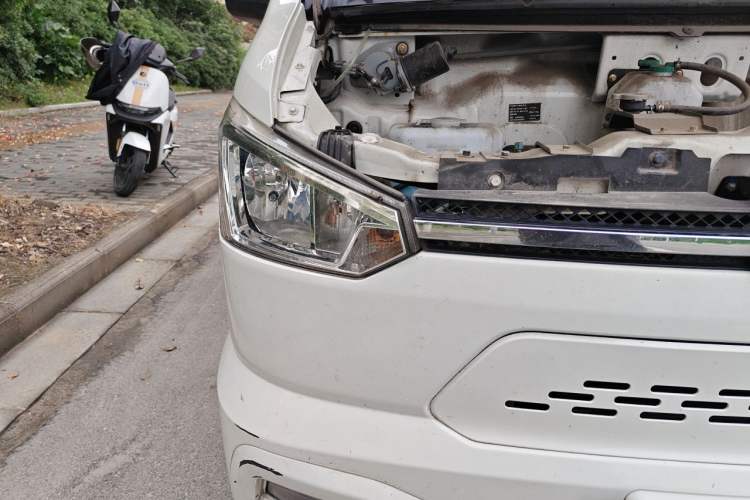 Used New Gonow Shuailing 2023 Standard Range with 41.64 kWh Lishen Power Right Front Headlight