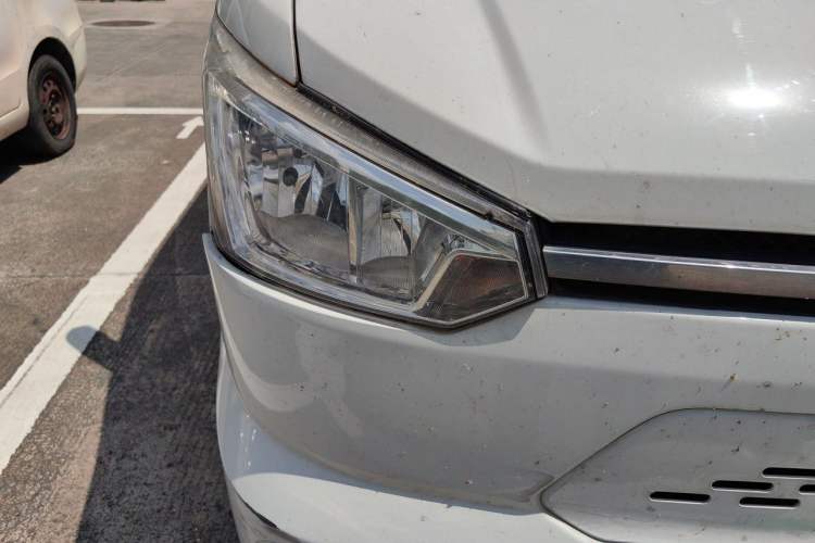 Used New Gonow Shuailing 2023 Standard Range 41.93 kWh Tianjin Hengtian Right Front Headlight
