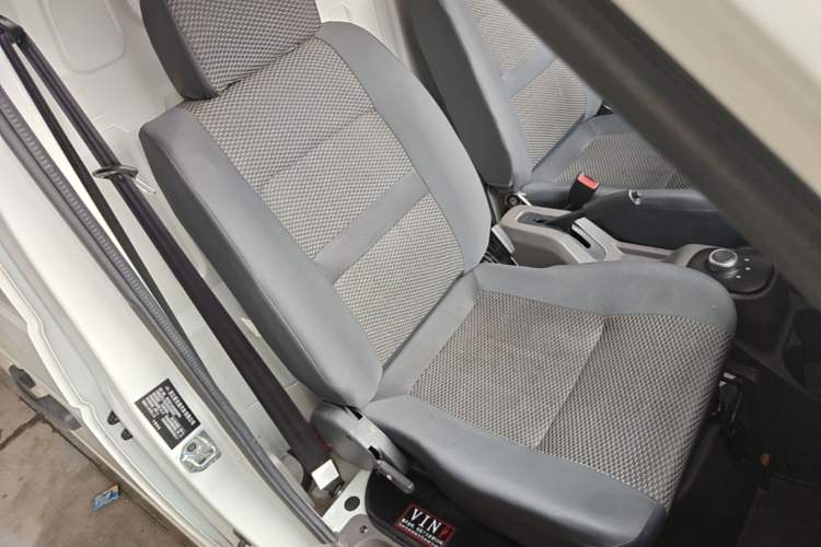 Used New Gonow Shuailing 2023 Standard Range 41.93 kWh Tianjin Guoxuan Right Front Seat