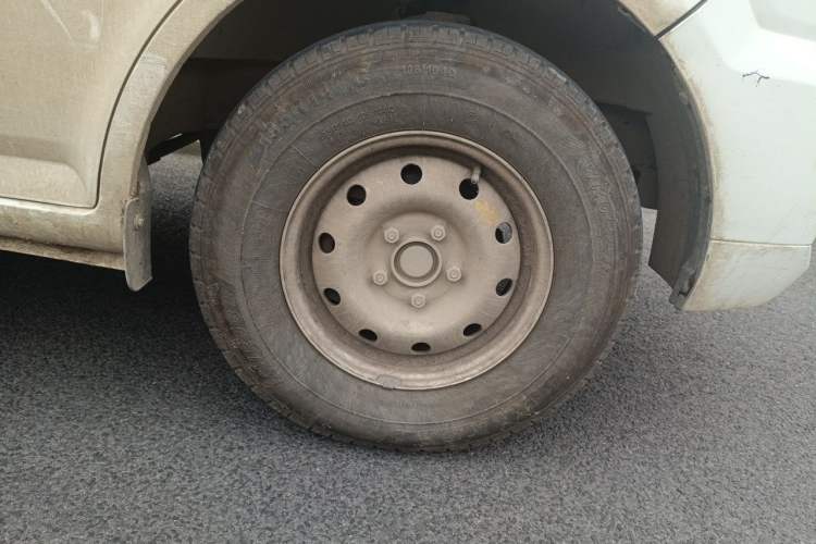 Used New Gonow Shuailing 2023 Standard Range 41.93 kWh Tianjin Guoxuan Right Front Wheel Hub