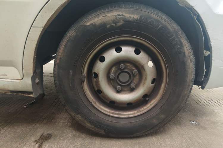 Used New Gonow Shuailing 2023 Standard Range 41.93 kWh Tianjin Guoxuan Right Front Wheel Hub