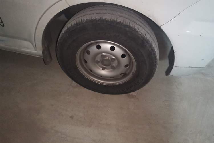 Used New Gonow Shuailing 2023 Standard Range 41.93 kWh Tianjin Hengtian Right Front Wheel Hub