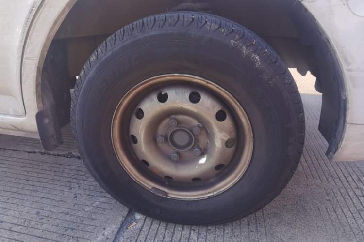 Used New Gonow Shuailing 2023 Standard Range with 41.64 kWh Lishen Power Right Front Wheel Hub
